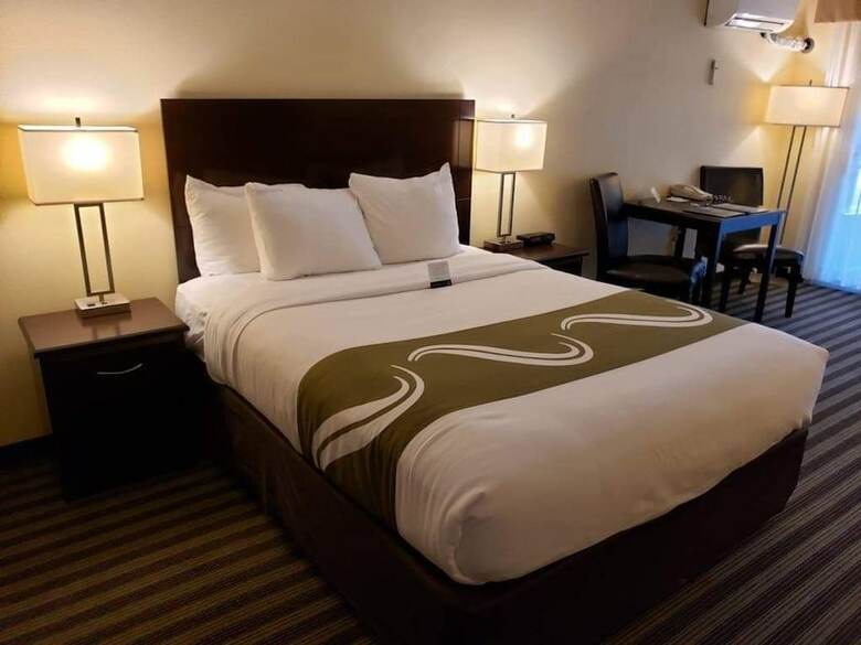 Hotel Quality Inn And Suites