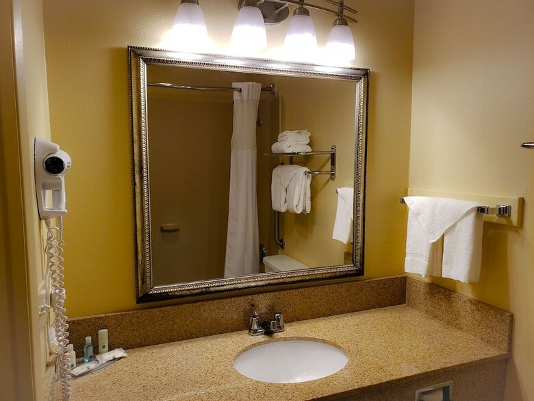 Hotel Quality Inn And Suites