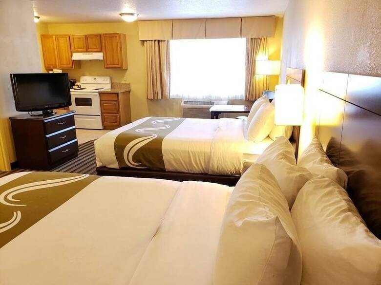 Hotel Quality Inn And Suites