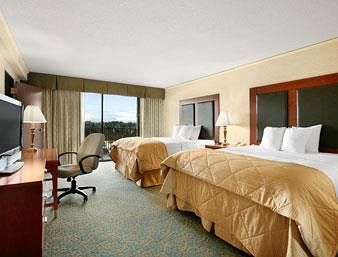 Hotel Comfort Inn & Suites