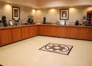 Hotel Comfort Inn & Suites