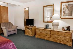 Hotel Quality Inn & Suites