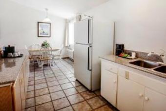 Hotel Quality Inn & Suites
