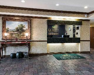 Hotel Quality Inn & Suites