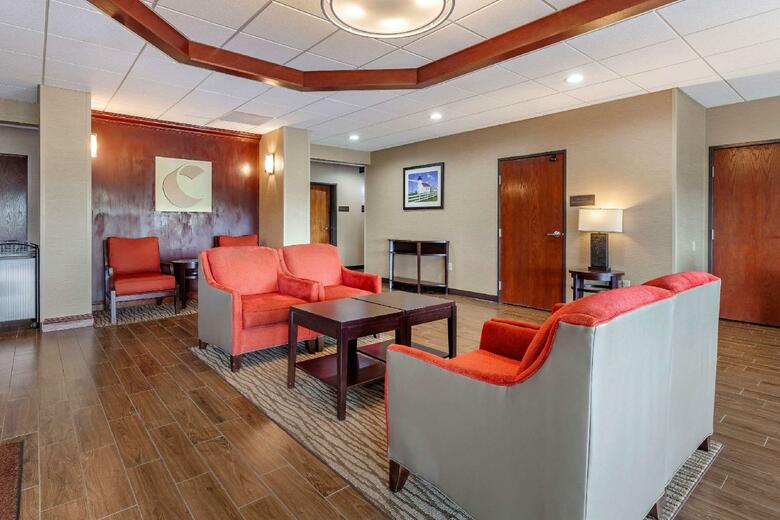 Hotel Comfort Suites (escanaba)