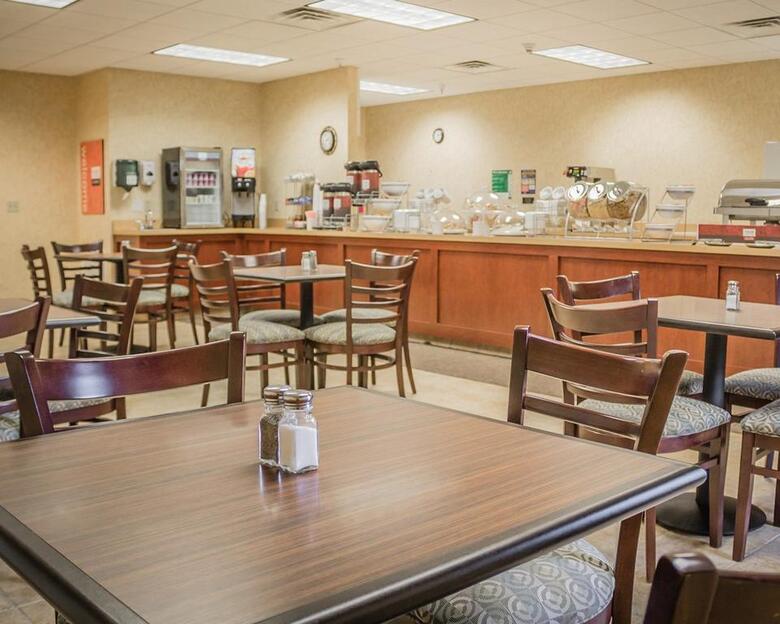 Hotel Comfort Suites (escanaba)