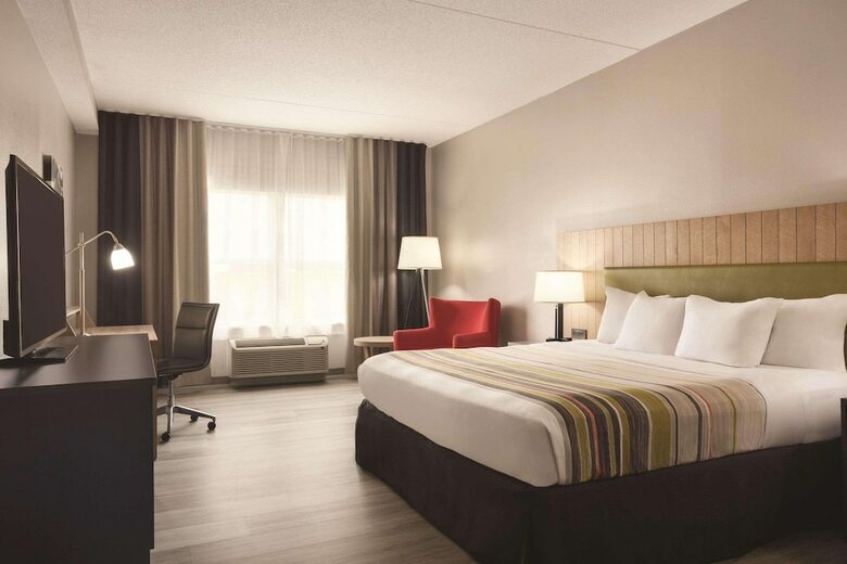 Hotel Country Inn & Suites