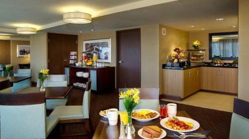 Hotel Doubletree By Hilton Cleveland Downtown Lakeside