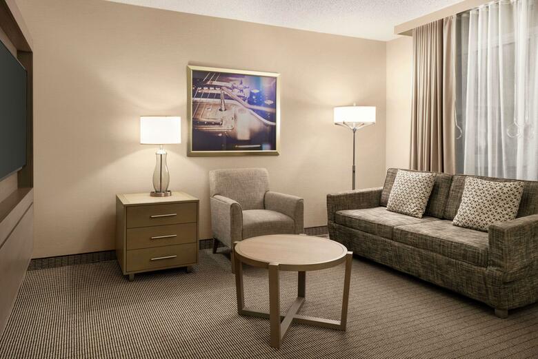 Hotel Embassy Suites Cleveland - Rockside