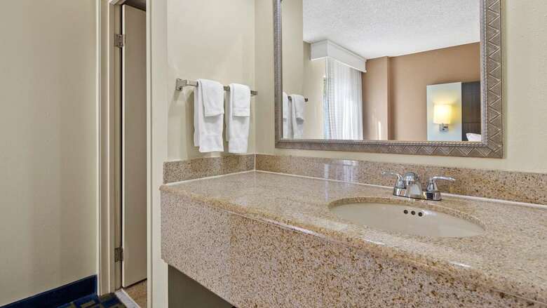Best Western Southside Hotel & Suites