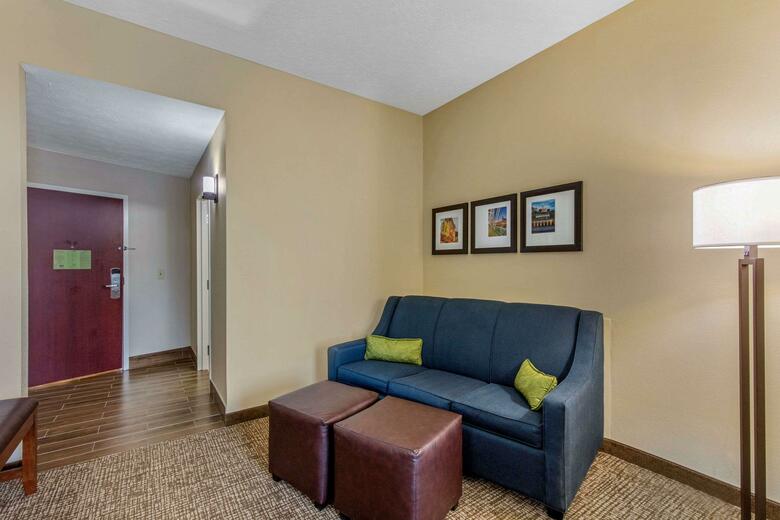 Hotel Comfort Suites Nashville