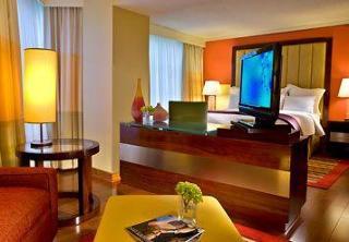 *renaissance Charlotte Southpark Hotel*