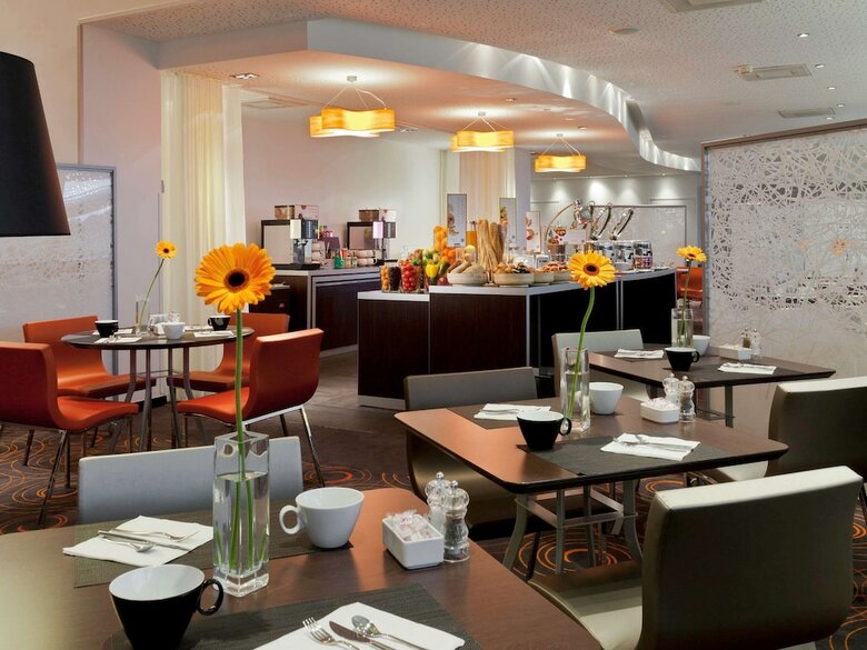 Hotel Novotel Paris La Defense