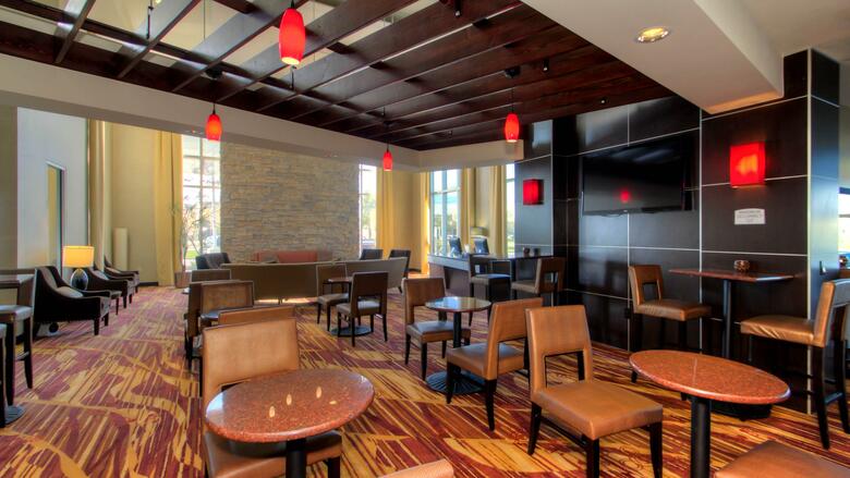 Hotel Cambria Suites