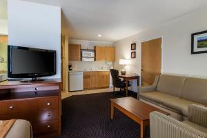 Hotel Comfort Inn & Suites
