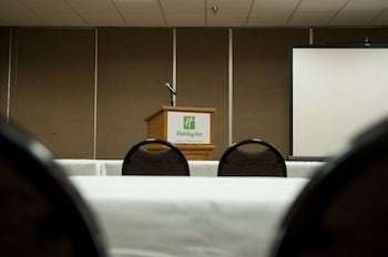 Hotel Spearfish Holiday Inn And Convention Center