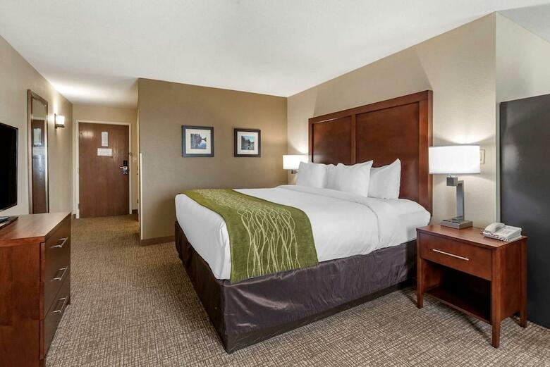 Hotel Quality Inn & Suites