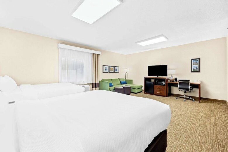 Hotel Quality Inn & Suites