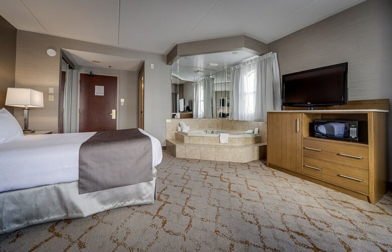 Hotel Monte Carlo Inn Vaughan Suites
