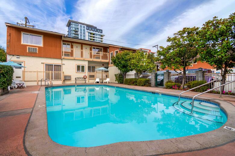 Hotel Comfort Inn & Suites N. Vancouver