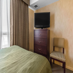 Hotel Quality Suites Montreal Aeroport