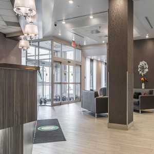 Hotel Quality Suites Montreal Aeroport