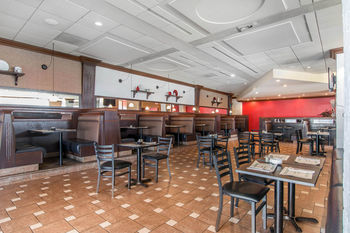 Hotel Quality Suites Montreal Aeroport