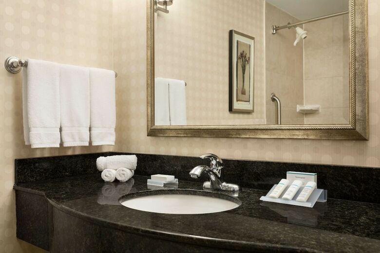Hotel Hilton Garden Inn Toronto Vaughan