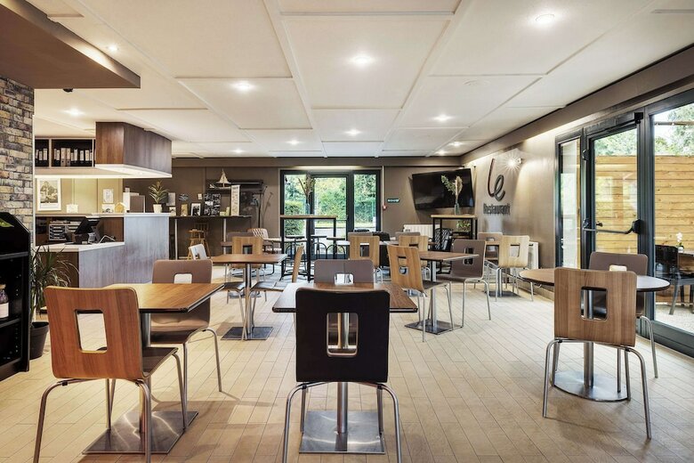 Hotel Campanile Fouquieres Les Bethune(.)