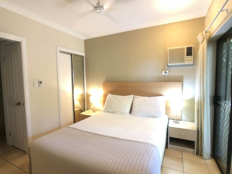 Aparthotel City Plaza Apartments