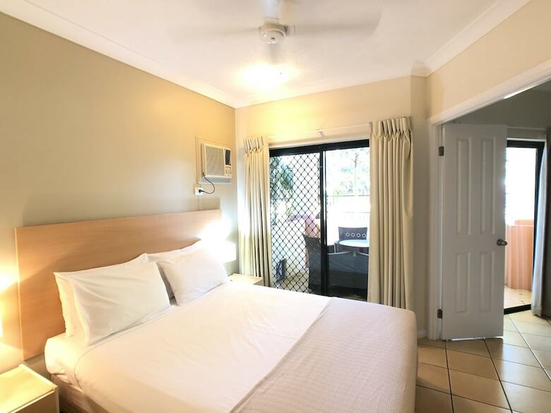 Aparthotel City Plaza Apartments