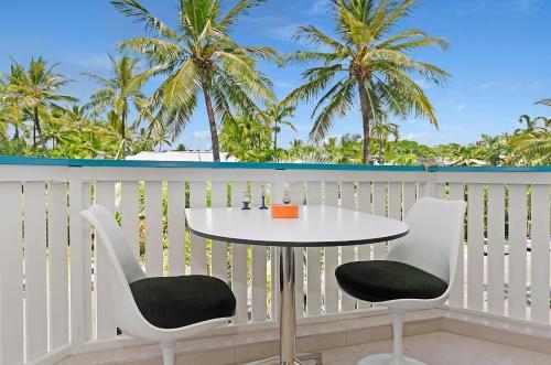 Aparthotel By The Sea Port Douglas