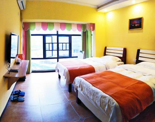 Hostal Hua Tian Guesthouse