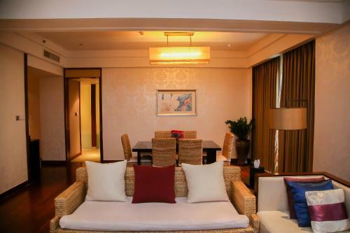 Hotel Golden Bay Resort