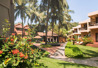 Hotel Whispering Palms Beach Resort