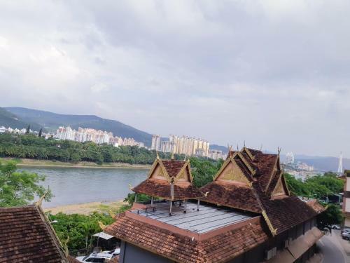 Xishuangbanna Jinjiangnan Business Hotel