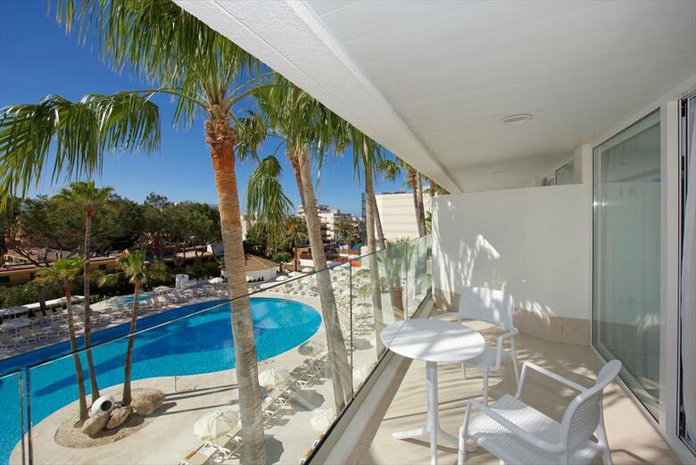 Hotel Iberostar Waves Cristina