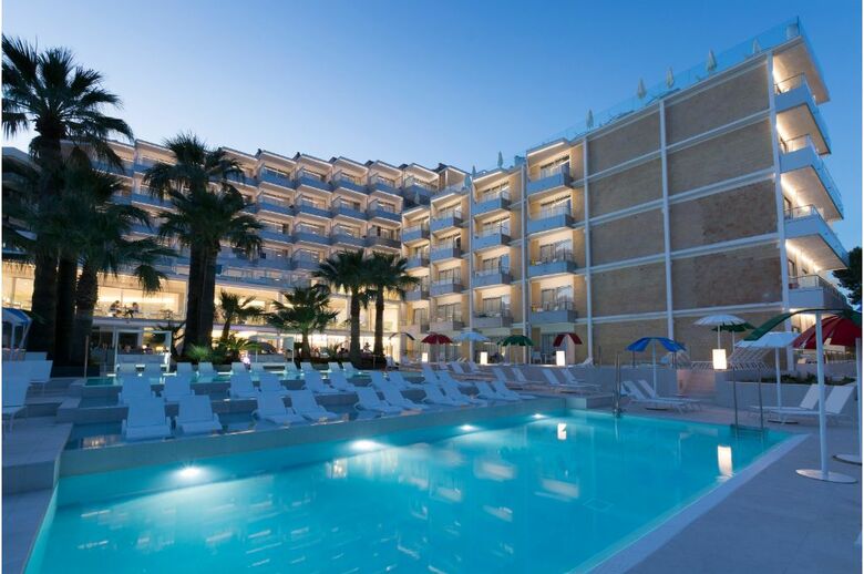 Reverence Mare Hotel Adults Only