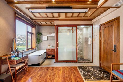 Hostal Riverside Boutique Guesthouse