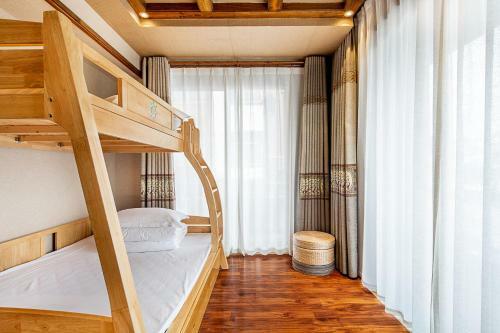 Hostal Riverside Boutique Guesthouse