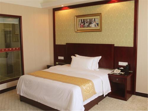 Vienna Hotel Shenzhen Honghu