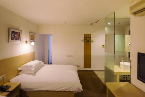 Hotel Motel Beijing Shilihe Metro Station