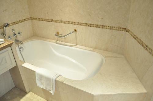 Qingdao Jinshan We+ Holiday Apartment ?wusi Square?