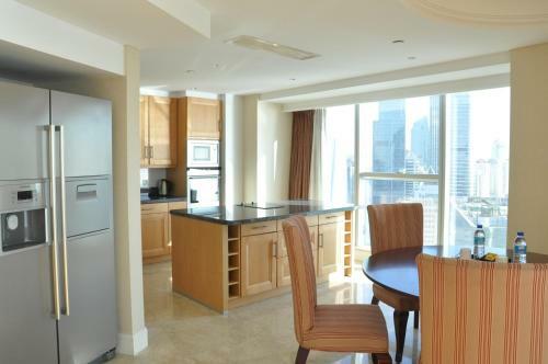 Qingdao Jinshan We+ Holiday Apartment ?wusi Square?