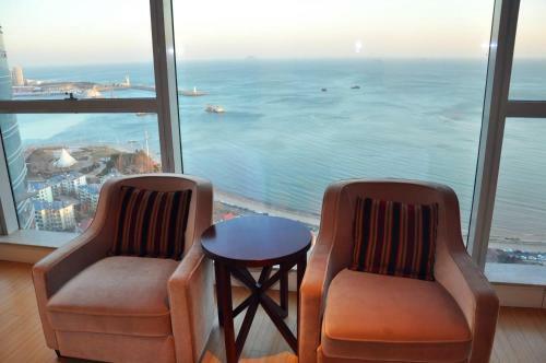 Qingdao Jinshan We+ Holiday Apartment ?wusi Square?