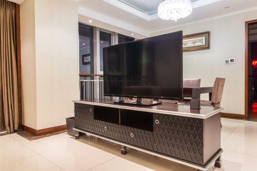 Qingdao Jinshan We+ Holiday Apartment ?wusi Square?