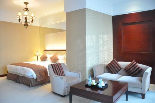 Qingdao Jinshan We+ Holiday Apartment ?wusi Square?