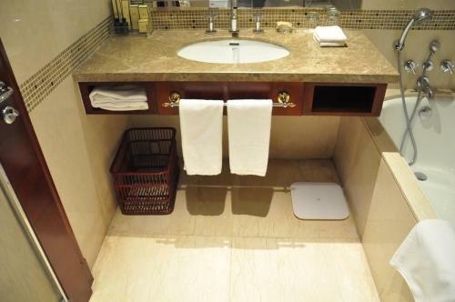 Qingdao Jinshan We+ Holiday Apartment ?wusi Square?