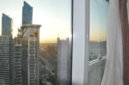 Qingdao Jinshan We+ Holiday Apartment ?wusi Square?
