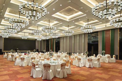 Hotel Four Points By Sheraton Chengdu, Anren